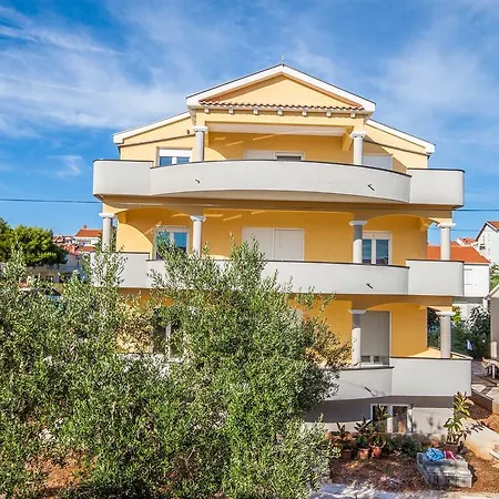 Ana Guest house